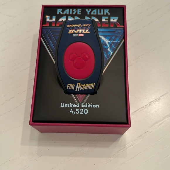 Disney Thor Marvel MagicBand Plus - Picture 7 of 10
